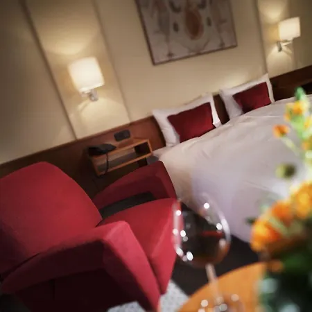 Hotel Turm 4*