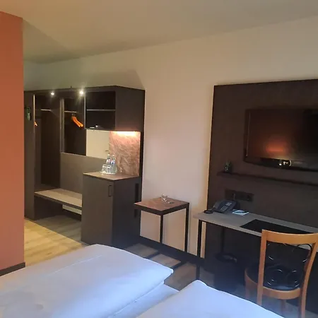Hotel Turm 4*