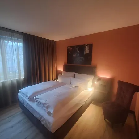 Hotel Turm 4*